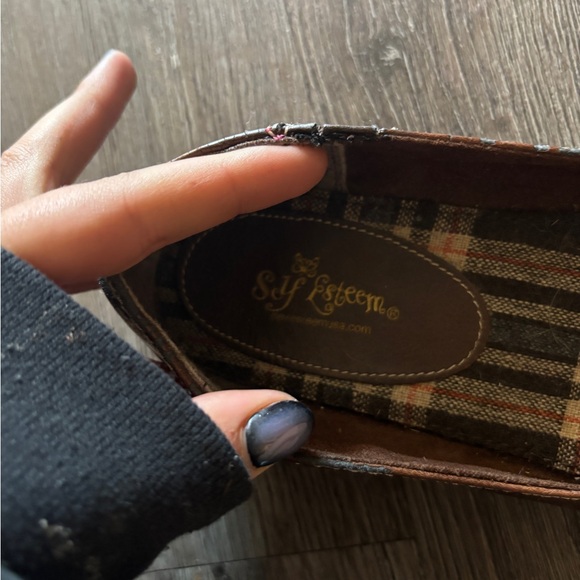 brown maryjanes - Picture 2 of 2